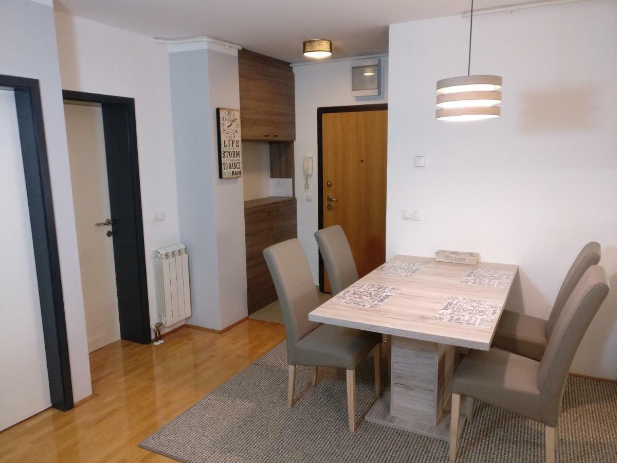 Apartman Luna Near Zagreb Airport Velika Gorica Exteriör bild