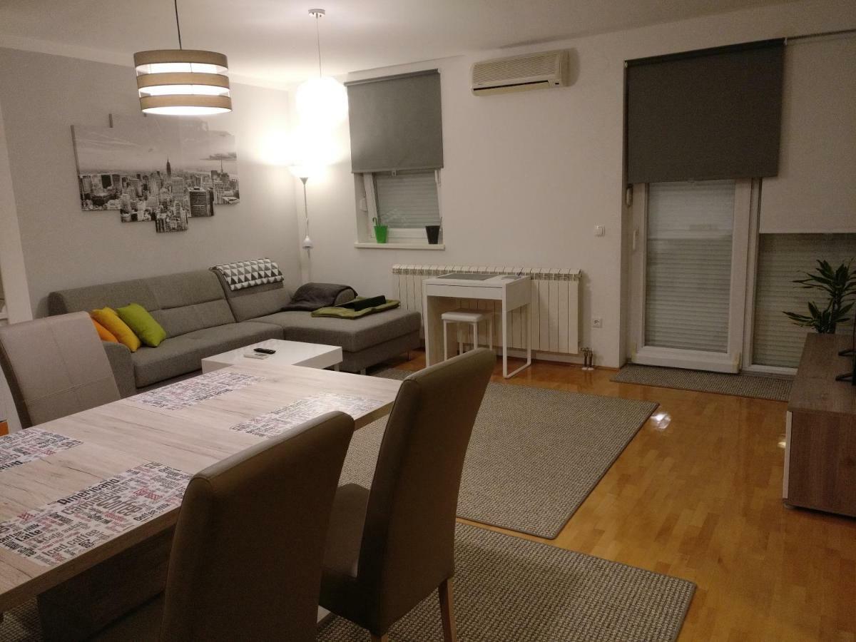 Apartman Luna Near Zagreb Airport Velika Gorica Exteriör bild