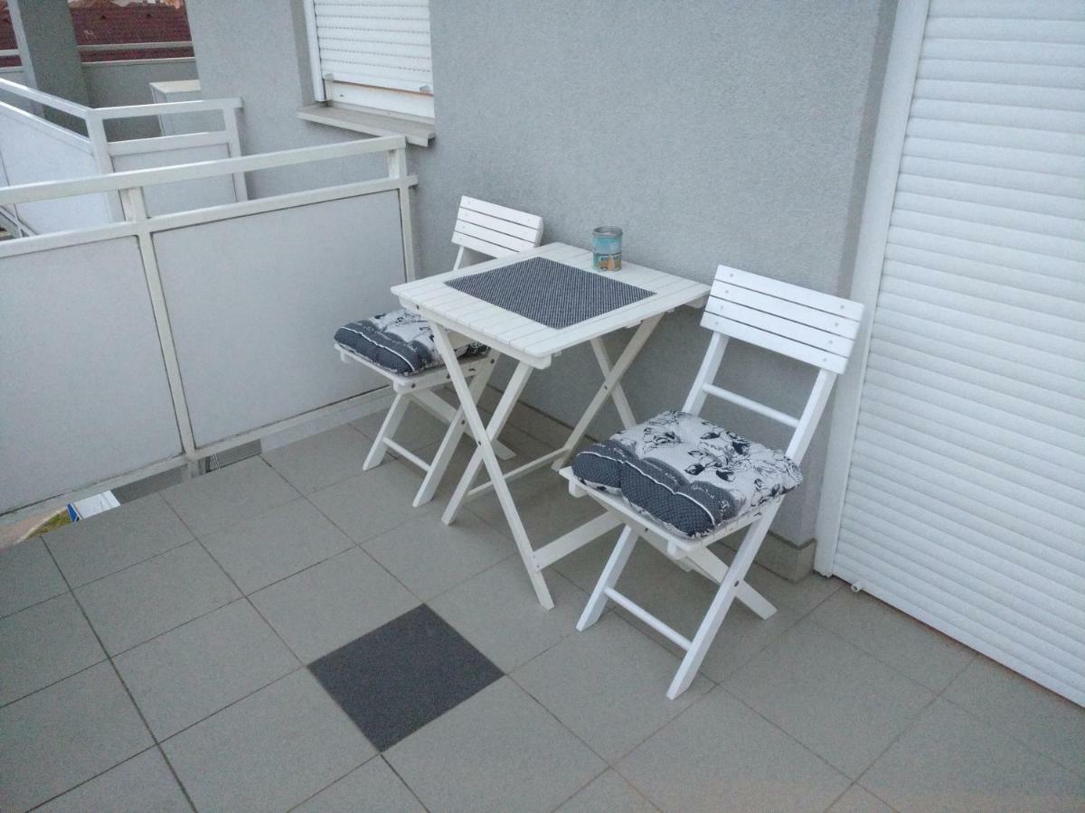 Apartman Luna Near Zagreb Airport Velika Gorica Exteriör bild